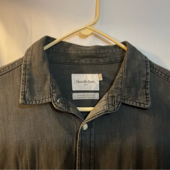 Goodfellow&Co: long sleeve, button down chest pockets size large collar shirt. - Picture 2 of 6